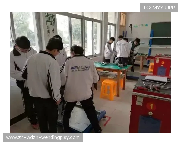 英超职业球员饮食结构与训练营膳食制度介绍